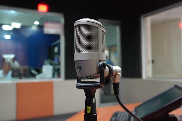 microphone studio radio